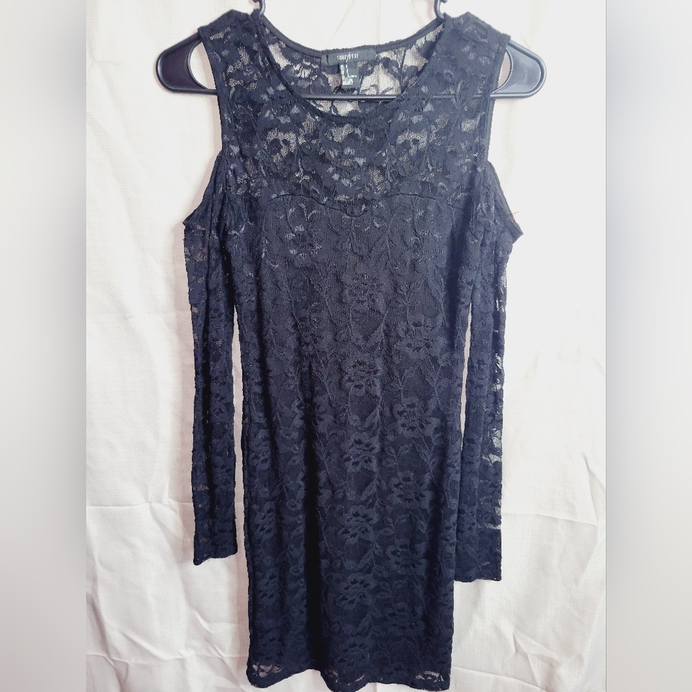 Beautiful Dress long sleeves